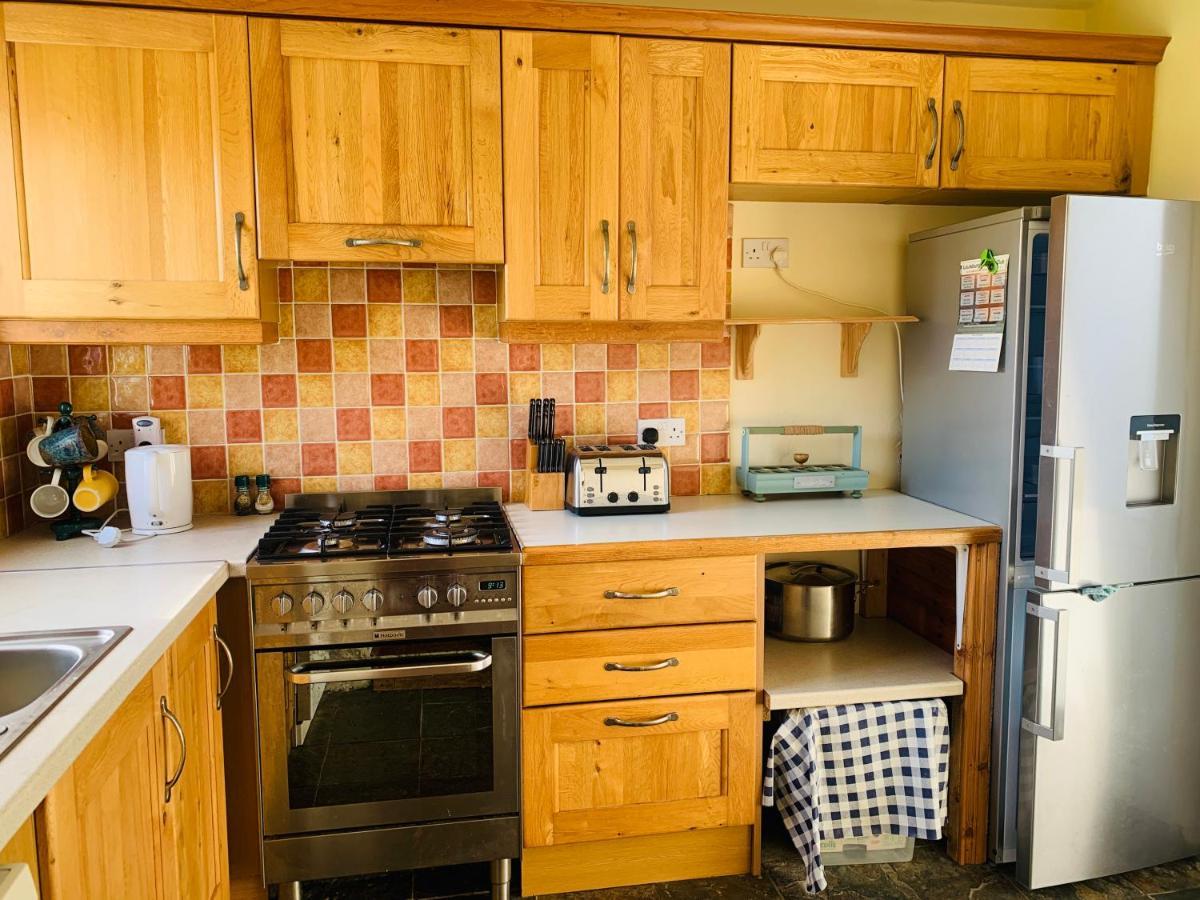 Glen Keen Farm Cottage Louisburgh Exterior foto