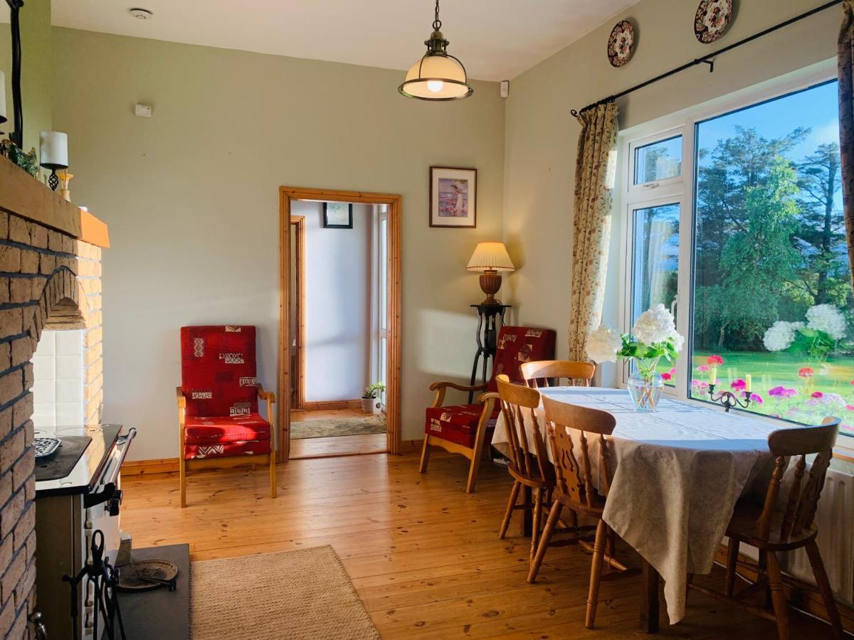 Glen Keen Farm Cottage Louisburgh Exterior foto
